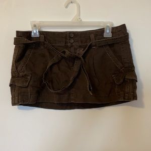 Brown Abercrombie skirt size 4, free shirt